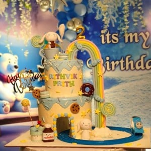 Peppa Pig Rainbow Train Tunnel Cake